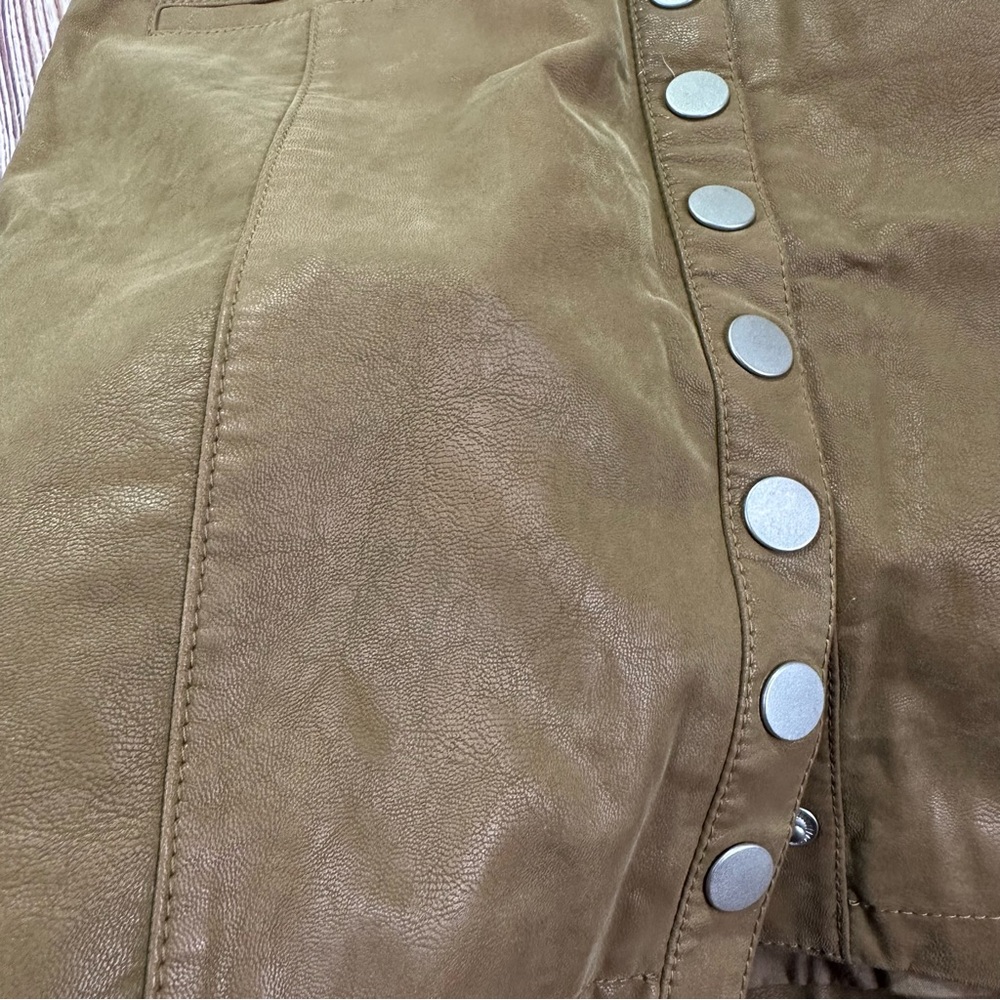 Free People  Faux Leather Skirt  Brown Button-Front Size 6 - Picture 11 of 13